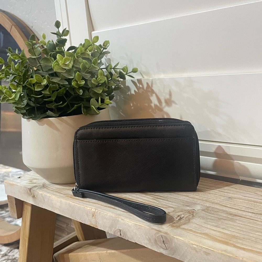 Coach Wallet - Picture 4 of 7